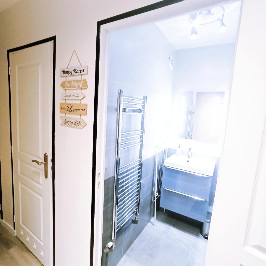 Detente & Jardin By Beds4Wanderlust - Charmant T2 Avec Jardin - Gare Plaisir-Grignon, Versailles 20Km Luaran gambar