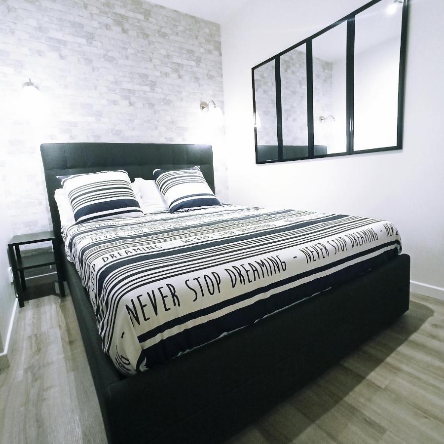 Detente & Jardin By Beds4Wanderlust - Charmant T2 Avec Jardin - Gare Plaisir-Grignon, Versailles 20Km Luaran gambar